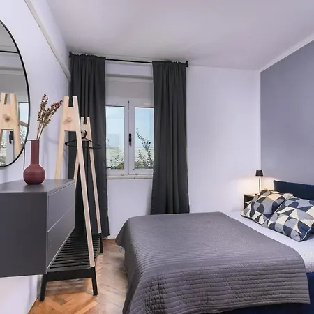Apartment Doris